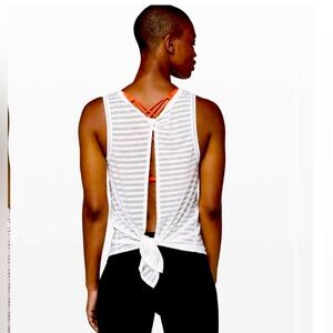 Lululemon Meet Halfway White Tank Striped Size 6 DISCONTINUED